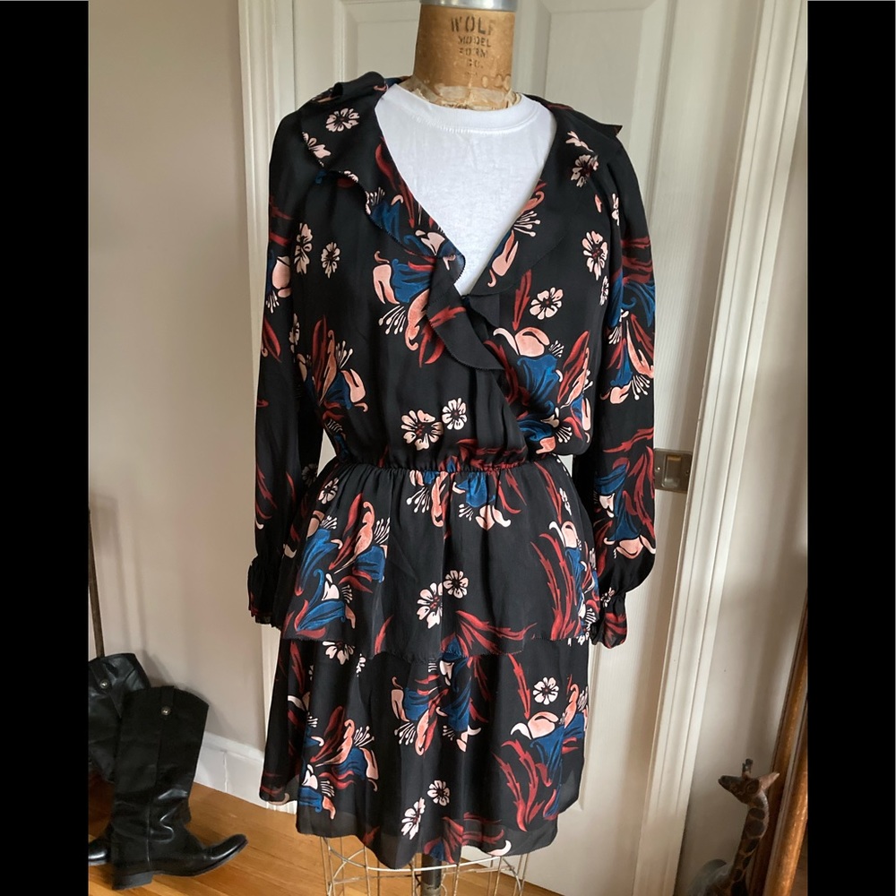 Joie sz. S floral ruffle mini dress